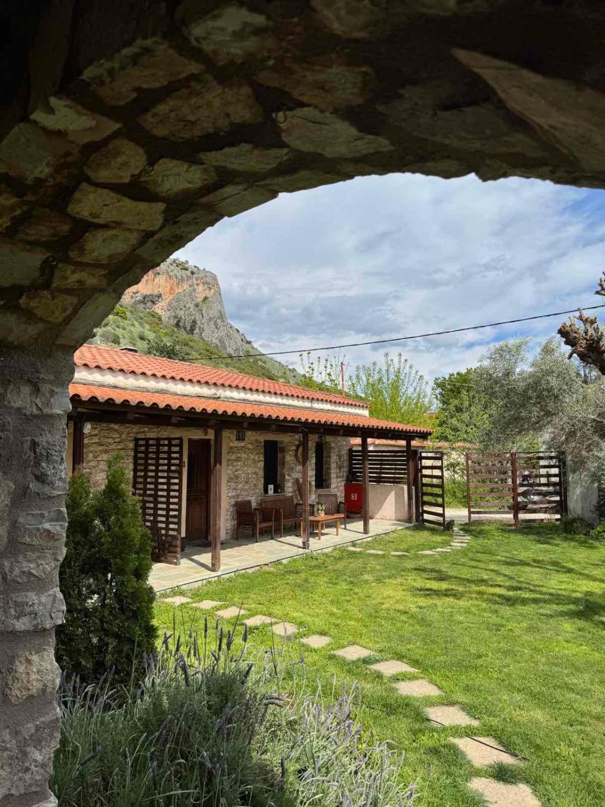Theopetra Home מראה חיצוני תמונה